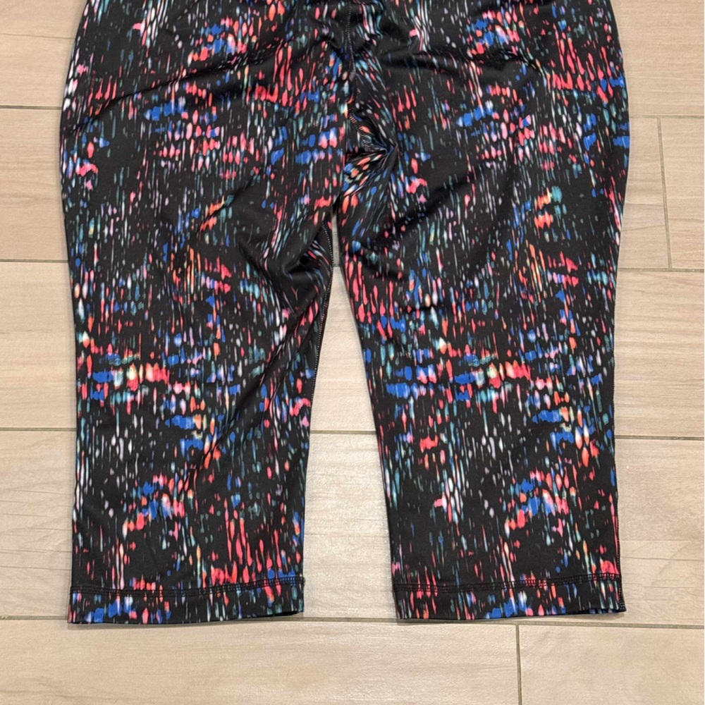 Danskin Now milticolor leggings with drawstring size LARGE - Picture 5 of 5